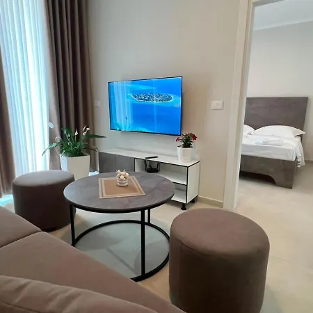 Ea Palm * Vlorë